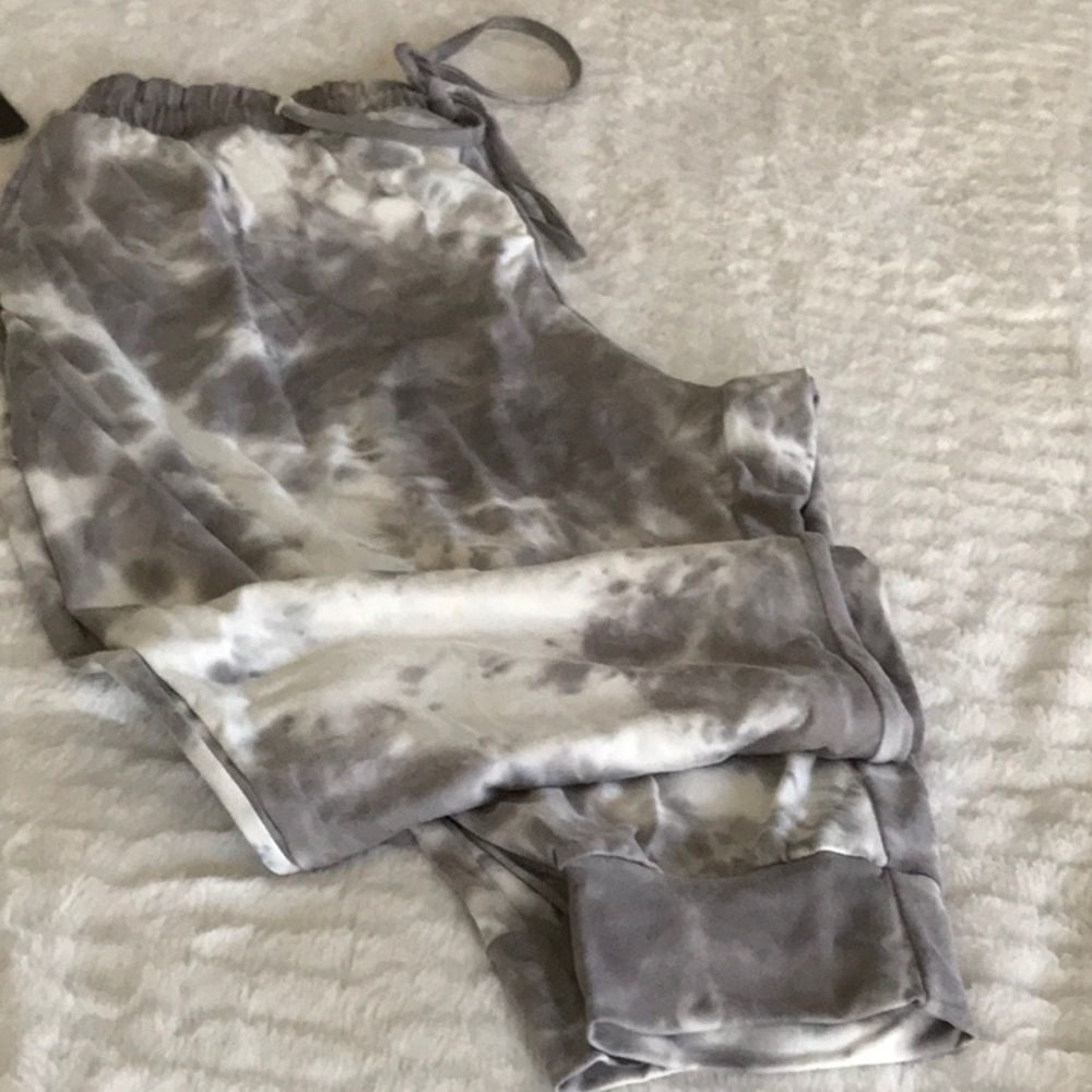 NWT Comfy Cute Lounge Set by Align Collective - Picture 2 of 8